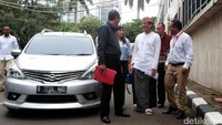 Fransiska merupakan mantan istri kedua Edward. Edward tak lain putra almarhum William Soerjadjaja, seorang pengusaha Indonesia yang sukses membangun PT. Astra Internasional.
