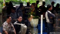 Antrean para wajib pajak ini telah terjadi sejak pukul 02.00 WIB.