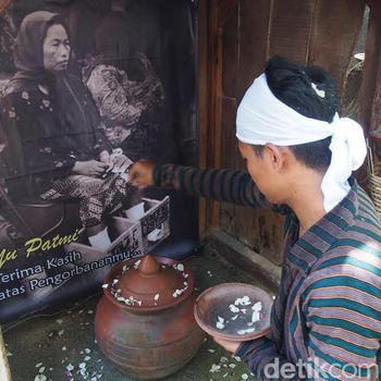 Ritual Ngangsu Banyu, Solidaritas untuk Yu Patmi Kendeng