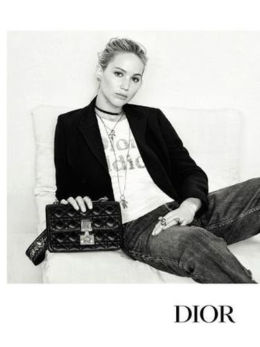 Gaya 'Feminisme' Jennifer Lawrence di Iklan Terbaru Dior