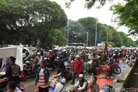 Massa Aksi 313 Terus Berdatangan, Lalin Depan Istiqlal Macet