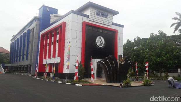 Mendagri Resmikan Gedung Revolusi Mental, Pantau Promosi-Mutasi PNS