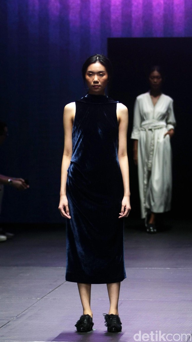 Koleksi Stellarissa di Plaza Indonesia Fashion Week 2017. Jakarta. Plaza Indonesia. [Foto: Mohammad Abduh/Wolipop]