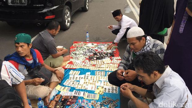 PKL di aksi damai 313