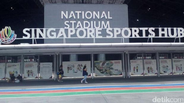 Warga Indonesia Padati Konser Coldplay di Singapura