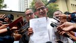 Diperiksa Polda, Sandiaga Uno Bagi-bagi Kue