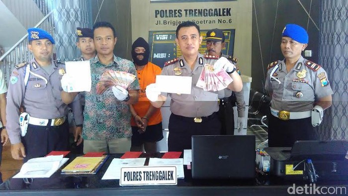 Lagi-lagi Oknum Sekdes Terjaring OTT Pungli Prona