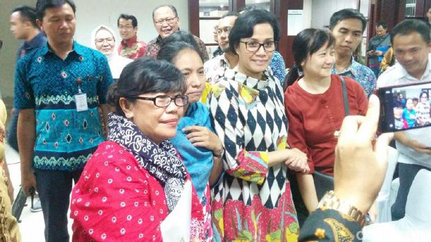 Sri Mulyani Temui Peserta <i>Tax Amnesty</i>: Kok Bawa Anak?