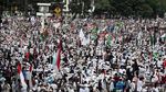 Massa Aksi 313 Menyemut di Patung Kuda