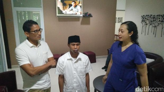 Sandiaga antar relawan operasi bibir sumbing / 