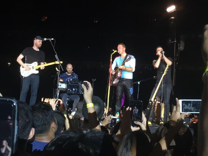 Pidato Muhammad Ali dan Permainan Emosi di Konser Coldplay