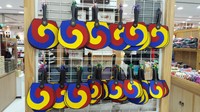 Foto: Kipas Korea yang khas dan bisa jadi oleh-oleh unik. Satu kipas terdiri dari gabungan beberapa warna (Kurnia/detikTravel)