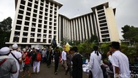 Massa aksi 313 berdatangan ke Masjid Istiqlal.