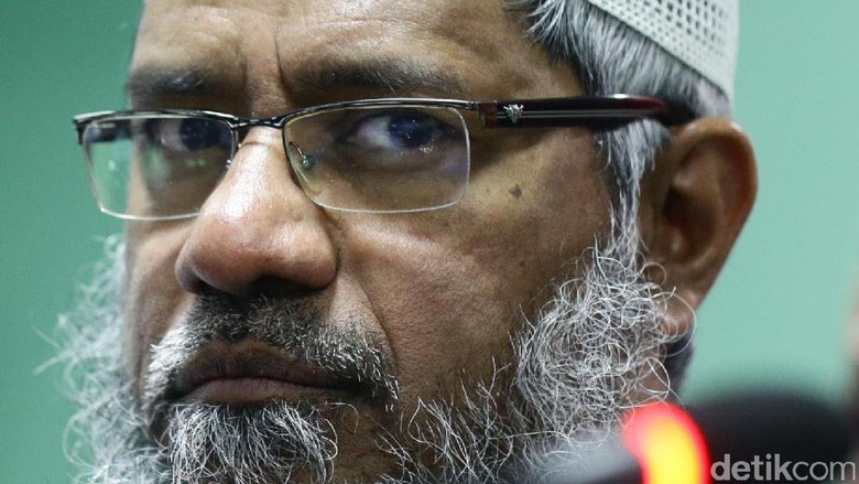Partai PAS Malaysia Peringatkan Pengkritik Zakir Naik Agar Tak Kelewat Batas Partai PAS Malaysia Peringatkan Pengkritik Zakir Naik Agar Tak Kelewat Batas