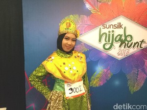 Unik, Hijabers Palembang Ini Bercita-cita Ingin Buat Helm Pencabut Uban