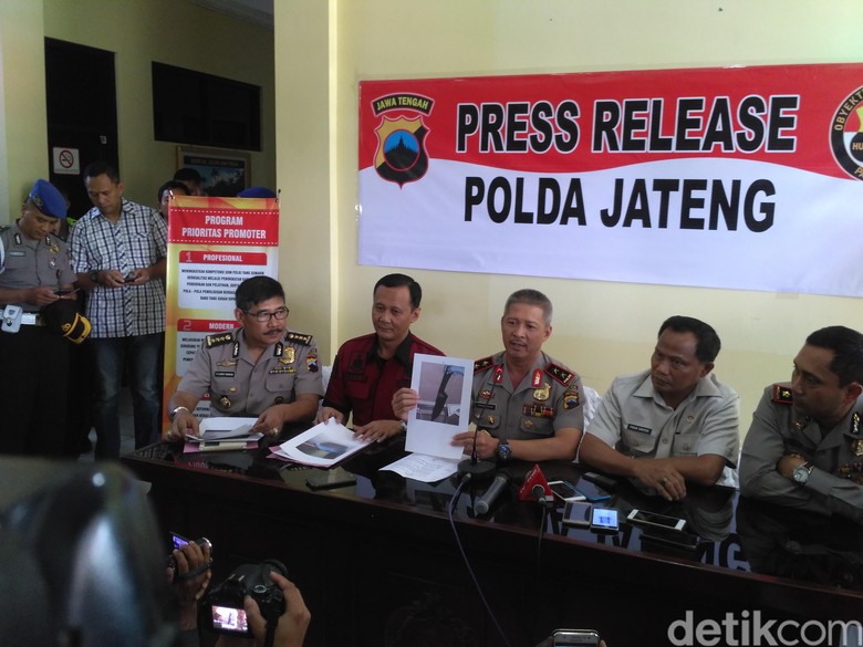 Sakit Hati Dipergoki Curi Uang, Tersangka Akui Bunuh Kresna Sakit Hati Dipergoki Curi Uang, Tersangka Akui Bunuh Kresna
