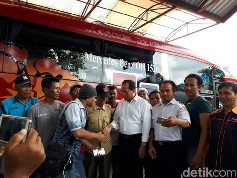 Menhub di Terminal Mandalika-Mataram