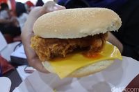 Mystery Box Meriahkan Kehadiran Zinger Burger 'Zuper Mystery Box Meriahkan Kehadiran Zinger Burger 'Zuper