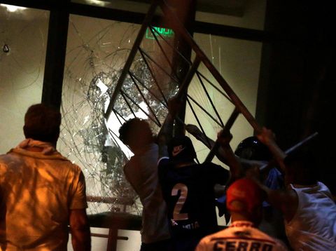 Marah, Demonstran Serbu dan Bakar Gedung Kongres Paraguay