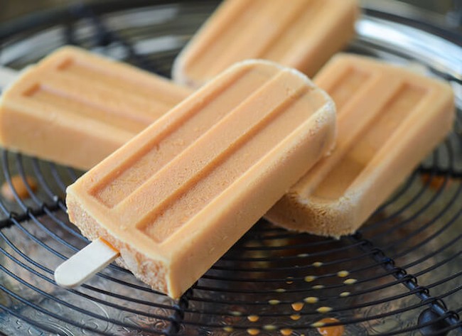 Yuk, Bikin Sendiri Milk Tea Ice Pop yang Segar! Yuk, Bikin Sendiri Milk Tea Ice Pop yang Segar!
