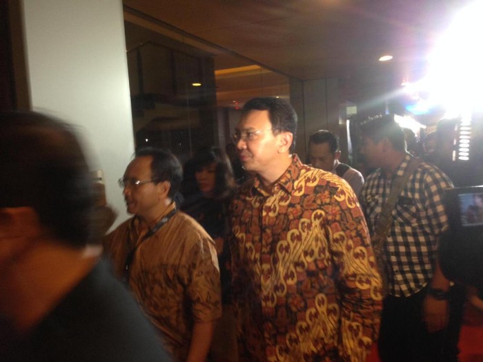 Didampingi Vero, Ahok Hadiri Acara Debat Stasiun TV Swasta