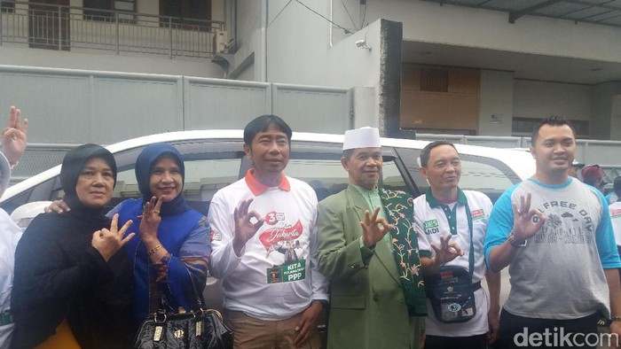 Lulung dan Atribut PPP Terlihat di Kampanye Anies di Klender