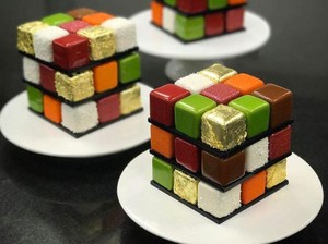 Rubik Cantik Ini Tidak Untuk Dimainkan Tetapi Enak Dimakan