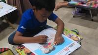 Lomba mewarnai karakter Adit Sopo Jarwo bagi anak-anak menjadi pembuka acara. Foto: Mahardian Prawira Bhisma