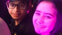 Ia sempat tertinggal pesawat saat transit di Malaysia. Foto: dok. Prilly Latuconsina