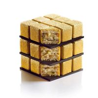 Rubik Cantik Ini Tidak Untuk Dimainkan Tetapi Enak Dimakan