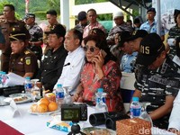 Tak Hanya Tenggelamkan Kapal Maling Ikan, Ini Deretan Prestasi Susi