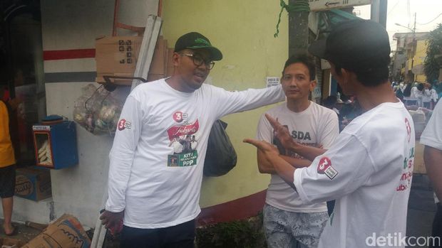Lulung dan Atribut PPP Terlihat dalam Kampanye Anies di Klender