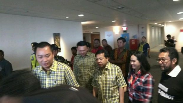 Ahok-Novanto di acara pembekalan saksi pilkada yang diselenggarakan golkar