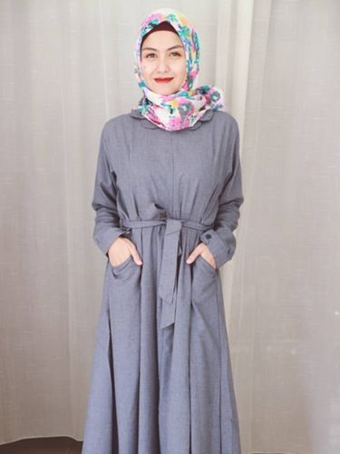 Foto: Pulang Umrah, Revalina S Temat Makin Cantik dengan Berhijab