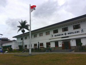 Seputar Museum Geologi Bandung: Sejarah Hingga Tiket Masuk