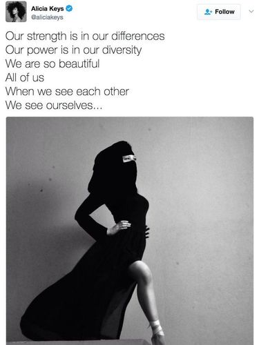 Foto Pakai Burqa tapi Pamer Kaki, Alicia Keys Dikritik Netizen