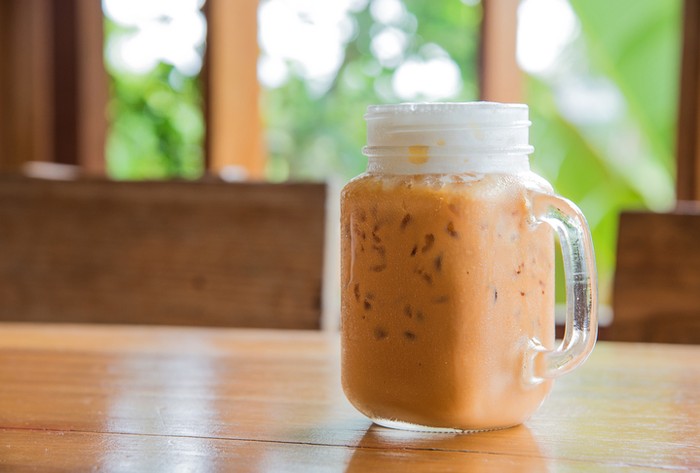 Begini Cara Meracik Es Teh Tarik Yang Harum Pekat
