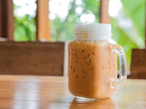 Cara Membuat Teh Tarik yang Enak di Rumah, Bahannya Simpel!
