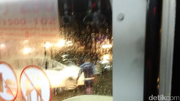 Kuningan Arah Mampang Macet Parah