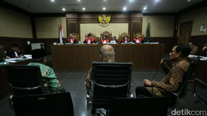 Bantah Terima USD 400 Ribu, Khatibul Dikonfrontir dengan Nazar