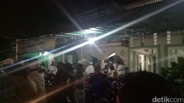 Djarot hadiri istigasah di Jakbar / 