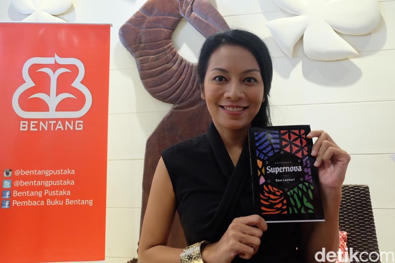 Bocorkan Ide Buku Baru, Dee Lestari akan Cerita soal Aroma Bocorkan Ide Buku Baru, Dee Lestari akan Cerita soal Aroma
