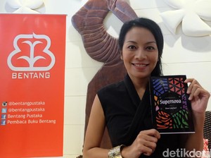 Setahun Pasca Supernova 6, Dee Lestari Rilis Kepingan Supernova