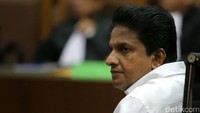 Mohan merupakan terdakwa kasus dugaan suap pengurusan pajak kepada Kasubdit Ditjen Pajak Handang Soekarno.