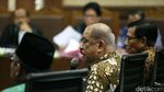 Nazaruddin Dikonfrontir dengan Mekeng