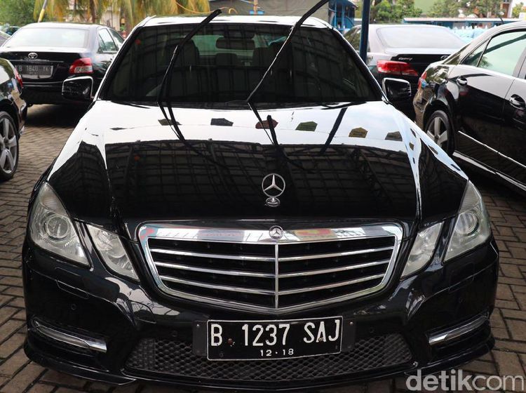 Mobil Bekas Rombongan Raja Salman di Indonesia Dilego