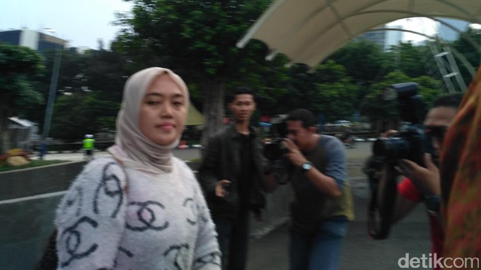 Usai Diperiksa KPK, Bupati Lampung Timur Tak Komentar