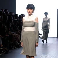 Koleksi terbaru Hunting Fields di Plaza Indonesia Fashion Week 2017. Plaza Indonesia Lt.8, Jakarta. [Foto: Mohammad Abduh/Wolipop]