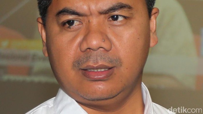 Ketua KPU Juri Ardiantoro