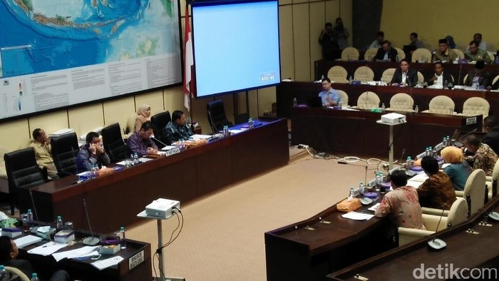 DPR Gali Pandangan Calon Komisioner Bawaslu Soal Deparpolisasi